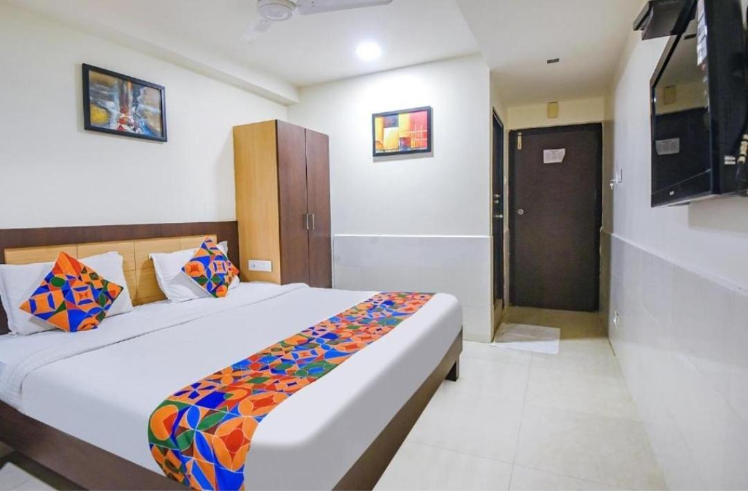 Hotel Leela Grand Inn Виджаявада Экстерьер фото